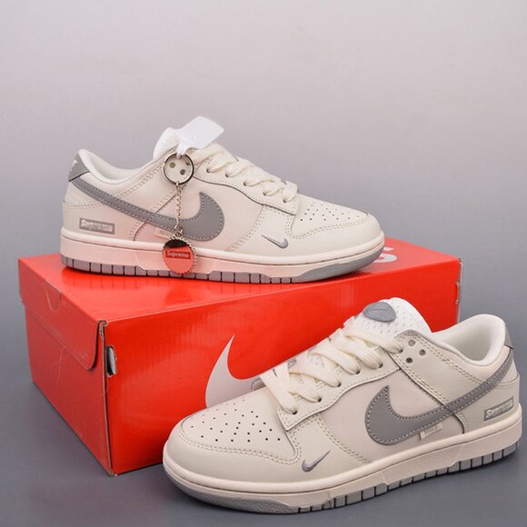 Nike Sb Dunk Low Supreme White Gray - Picture 1 of 9